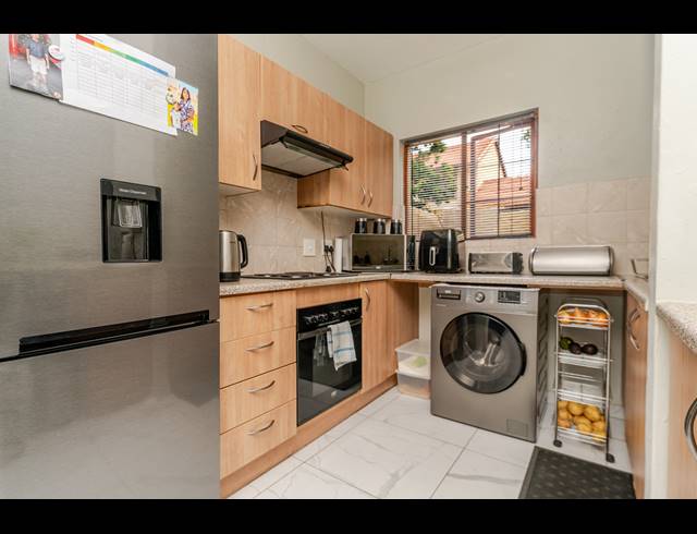 2 BEDROOM DUPLEX FOR SALE IN NOORDWYK